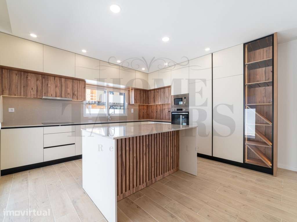Moradia Exclusiva de Arquitetura Contemporânea, Conforto, Elegância... - Grande imagem: 5/28