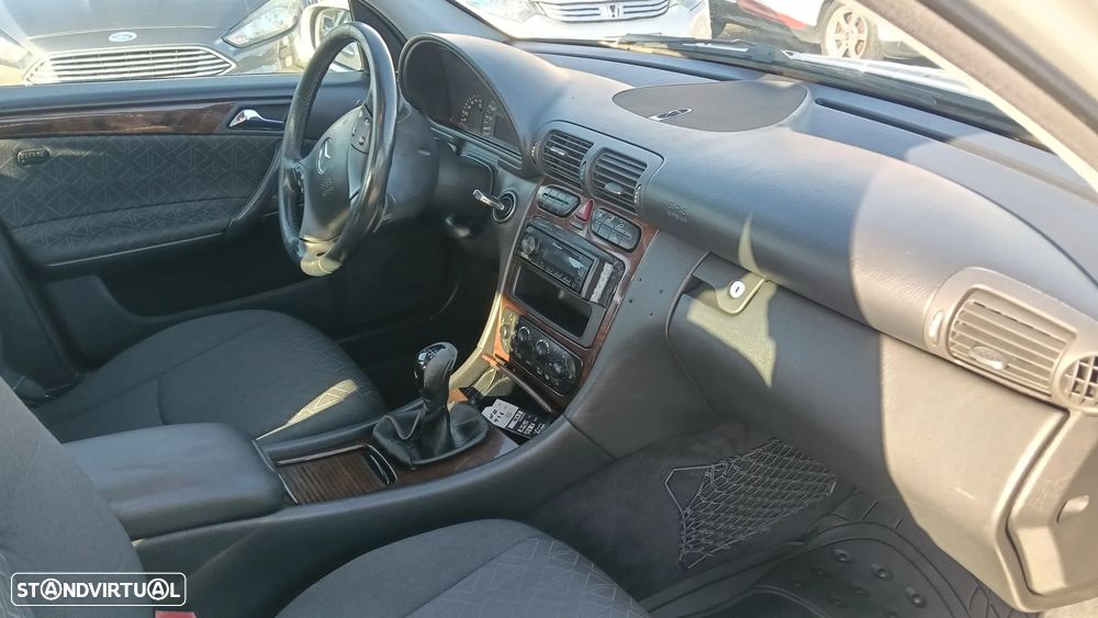 Mercedes-Benz C 200 CDi Avantgarde - 12