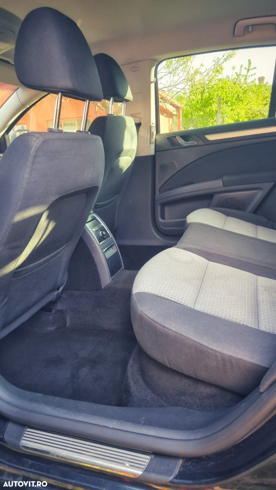 Skoda Superb 2.0 TDI Comfort - 4