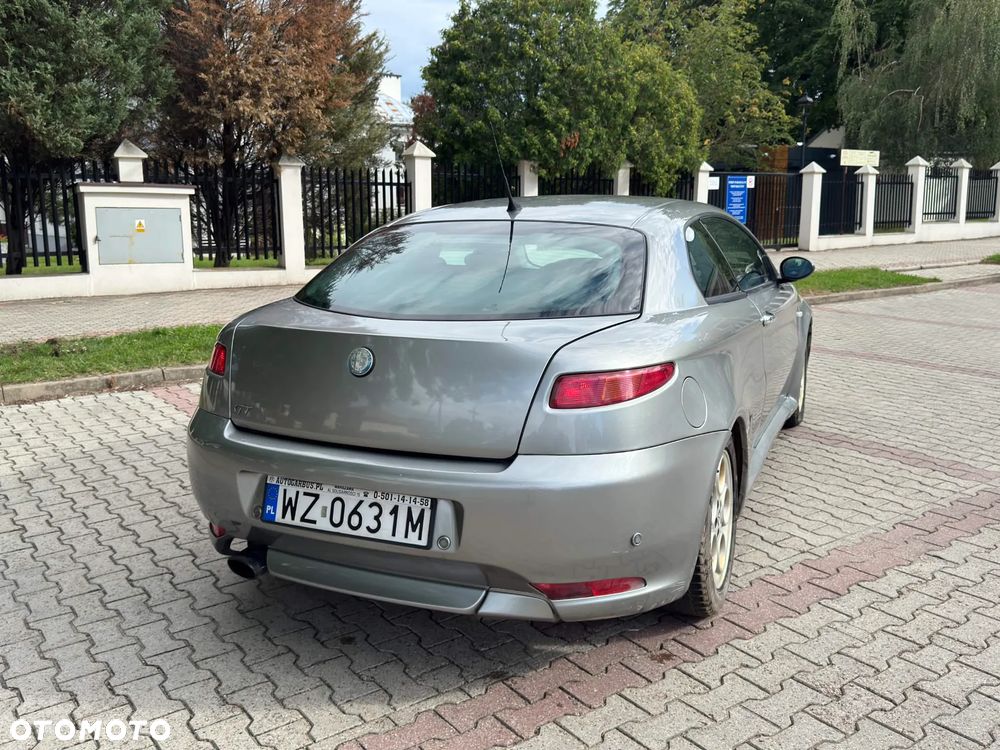 Alfa Romeo GT 1.9JTD 16V Impression - 8