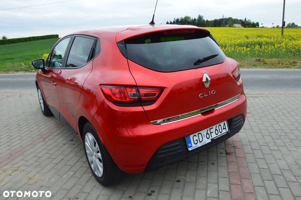 Renault Clio - 11