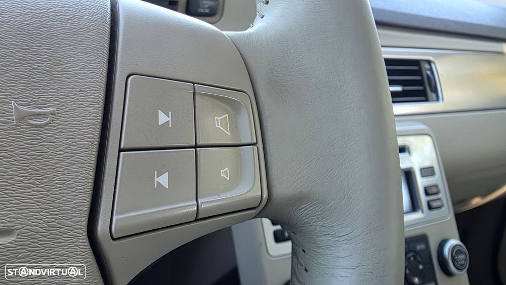 Volvo V70 2.0 D Summum - 24