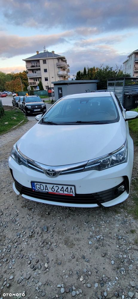 Toyota Corolla 1.6 Comfort - 1