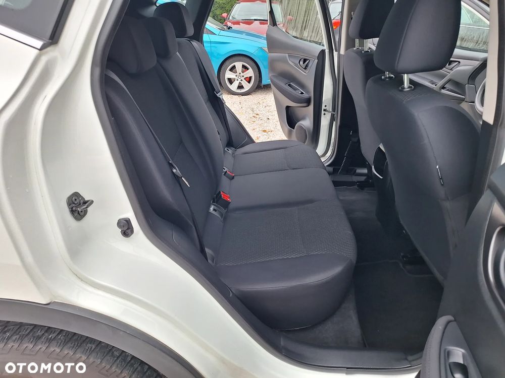 Nissan Qashqai 1.2 DIG-T N-Vision - 22