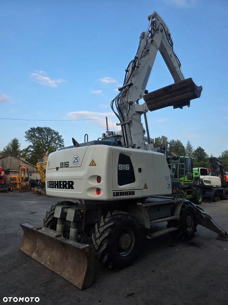 Liebherr A916 - 16