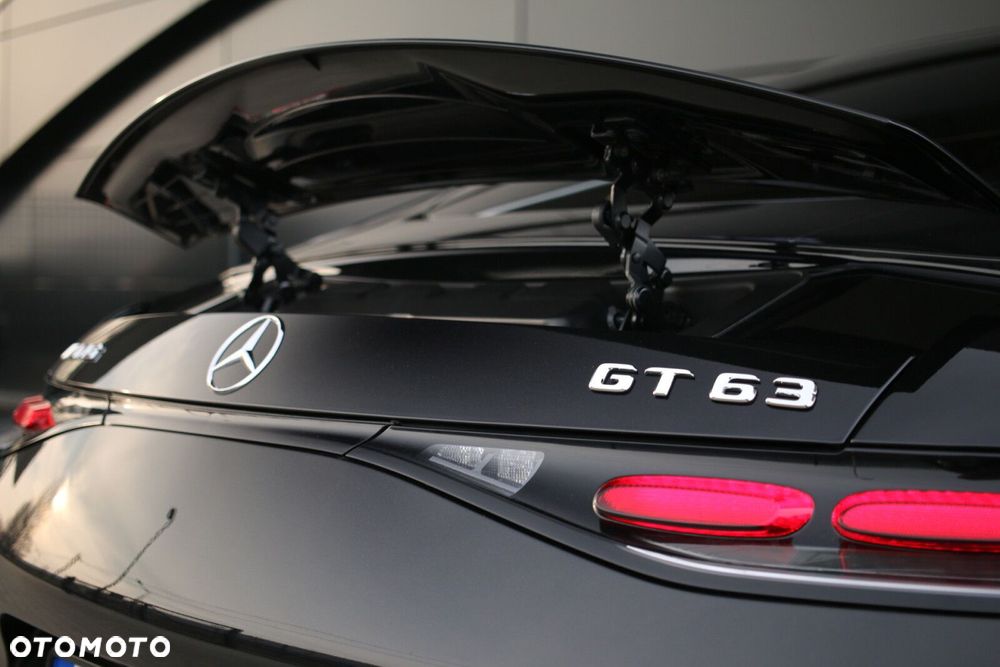 Mercedes-Benz AMG GT - 15