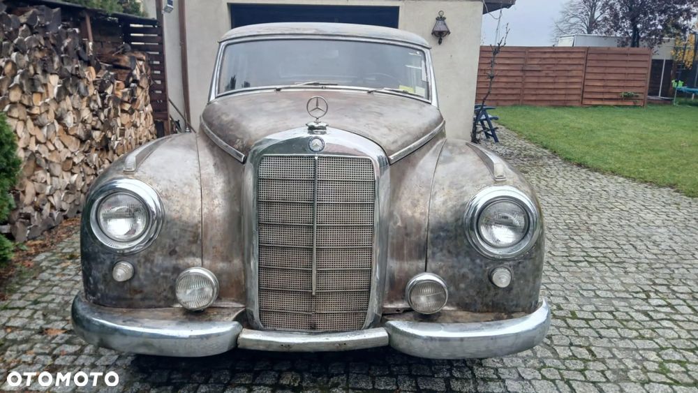 Mercedes-Benz Inny - 1