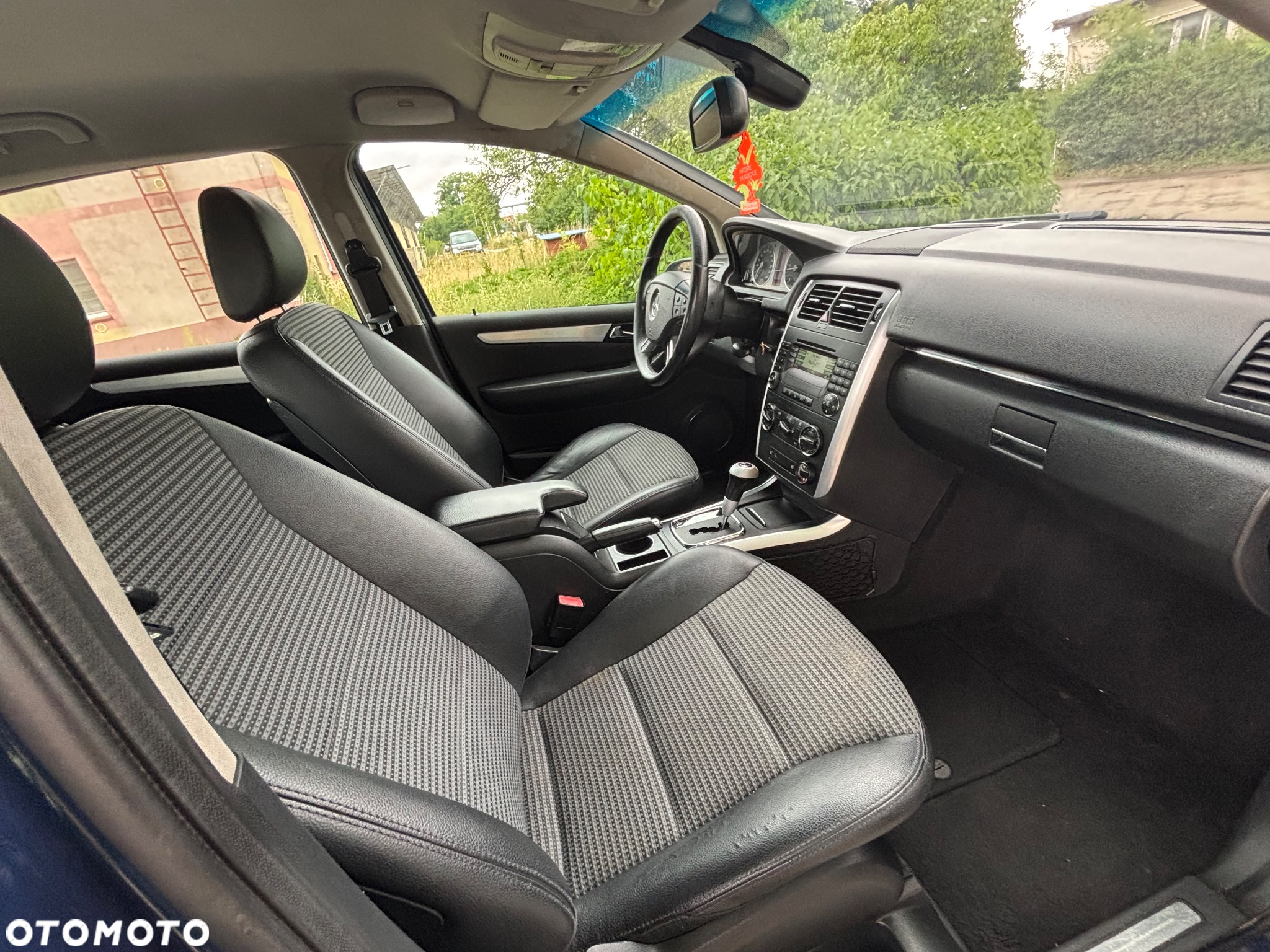 Mercedes-Benz Klasa B 180 CDI Autotronic Special Edition - 22