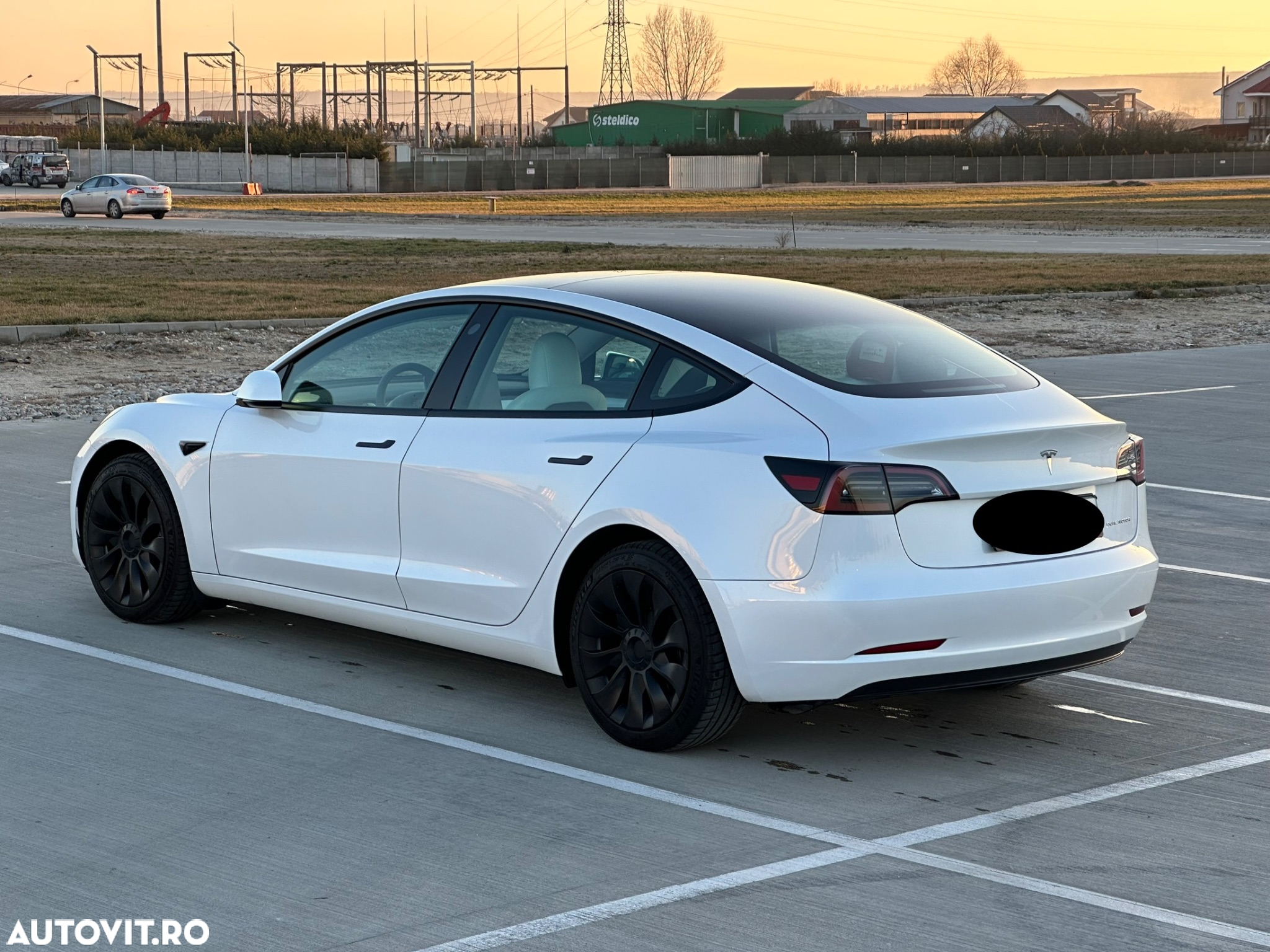 Tesla Model 3 AWD Long Range - 10