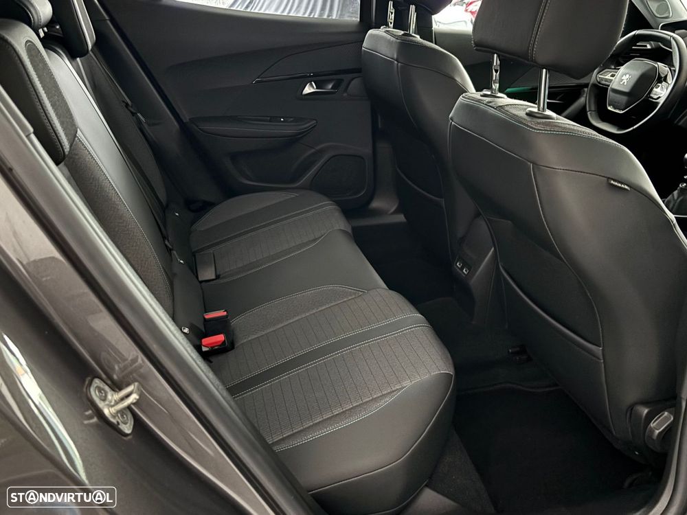 Peugeot 2008 1.5 BlueHDi Allure Pack - 11