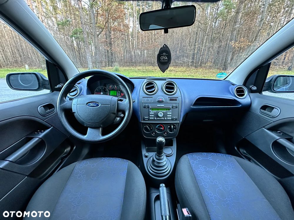 Ford Fiesta 1.3 Silver Magic - 28