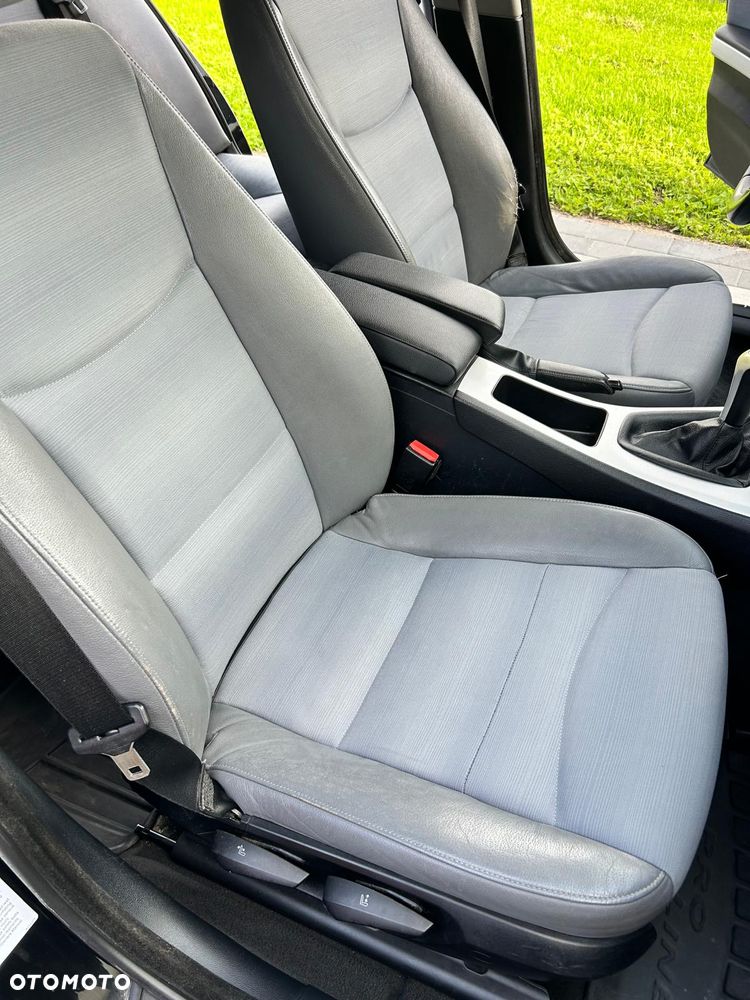 BMW Seria 3 318i - 7