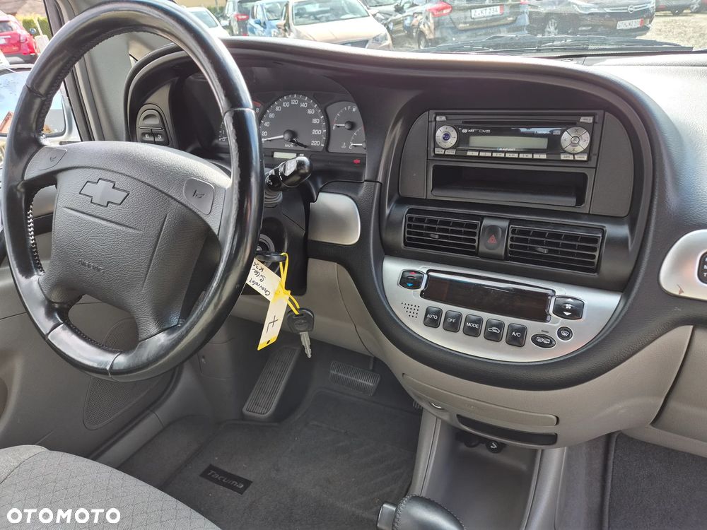 Chevrolet Tacuma - 12