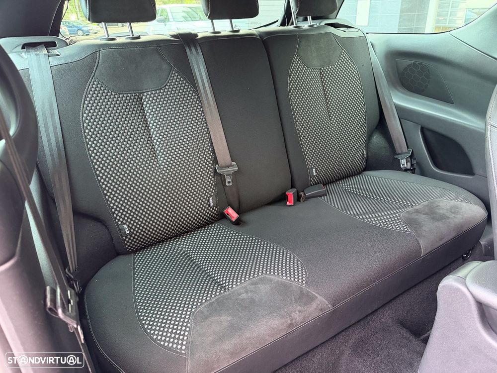 Citroën DS3 1.6 HDi Airdream So Chic - 8