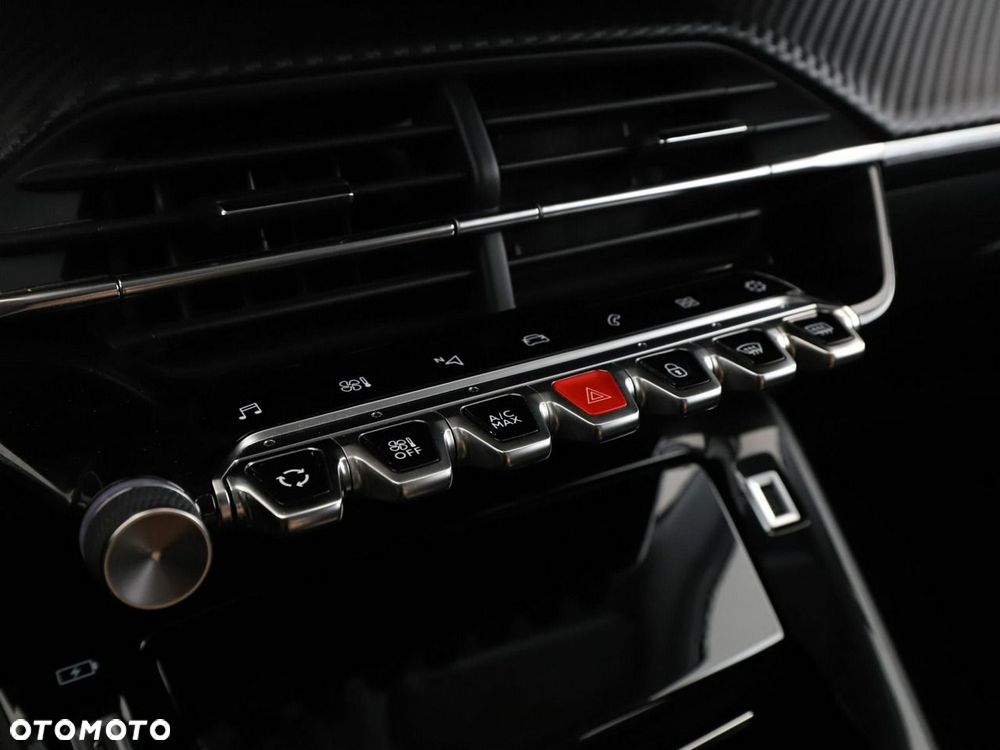 Peugeot 2008 PureTech 130 EAT8 Allure - 30