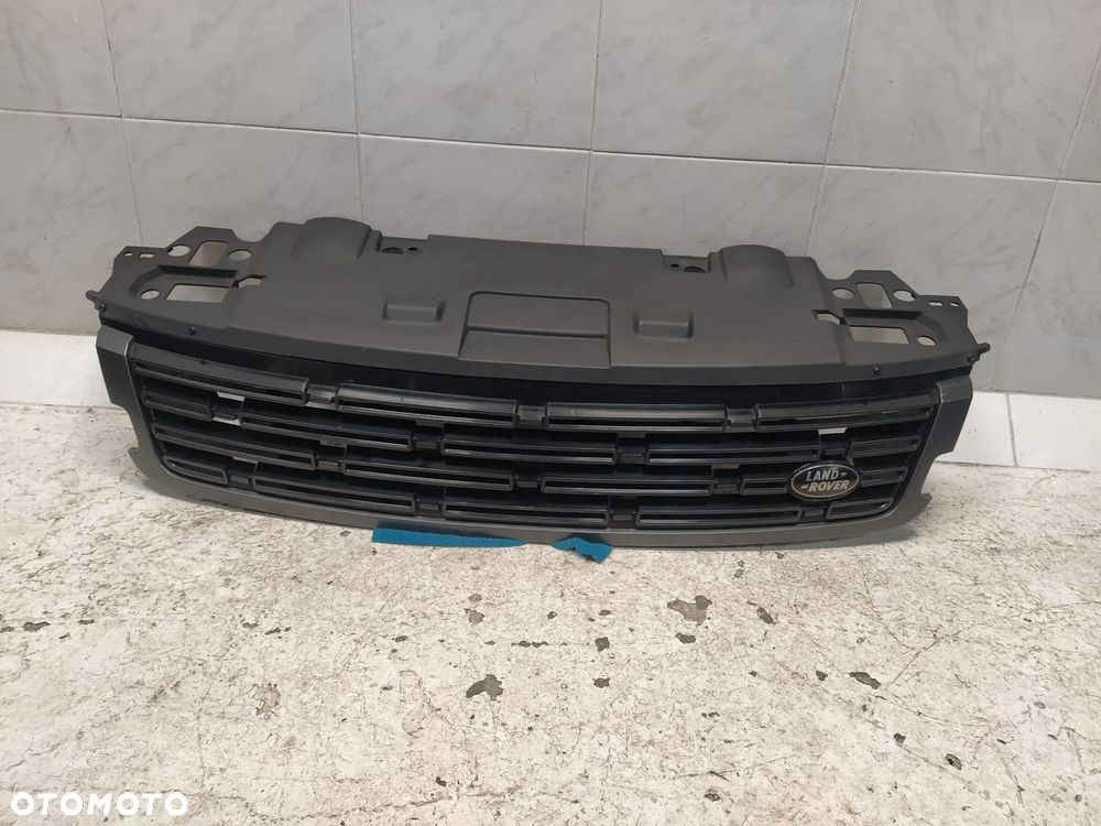 RANGE ROVER SPORT III L461 22- GRILL ATRAPA CHŁODNICY ZNACZEK ORYGINAŁ - 2