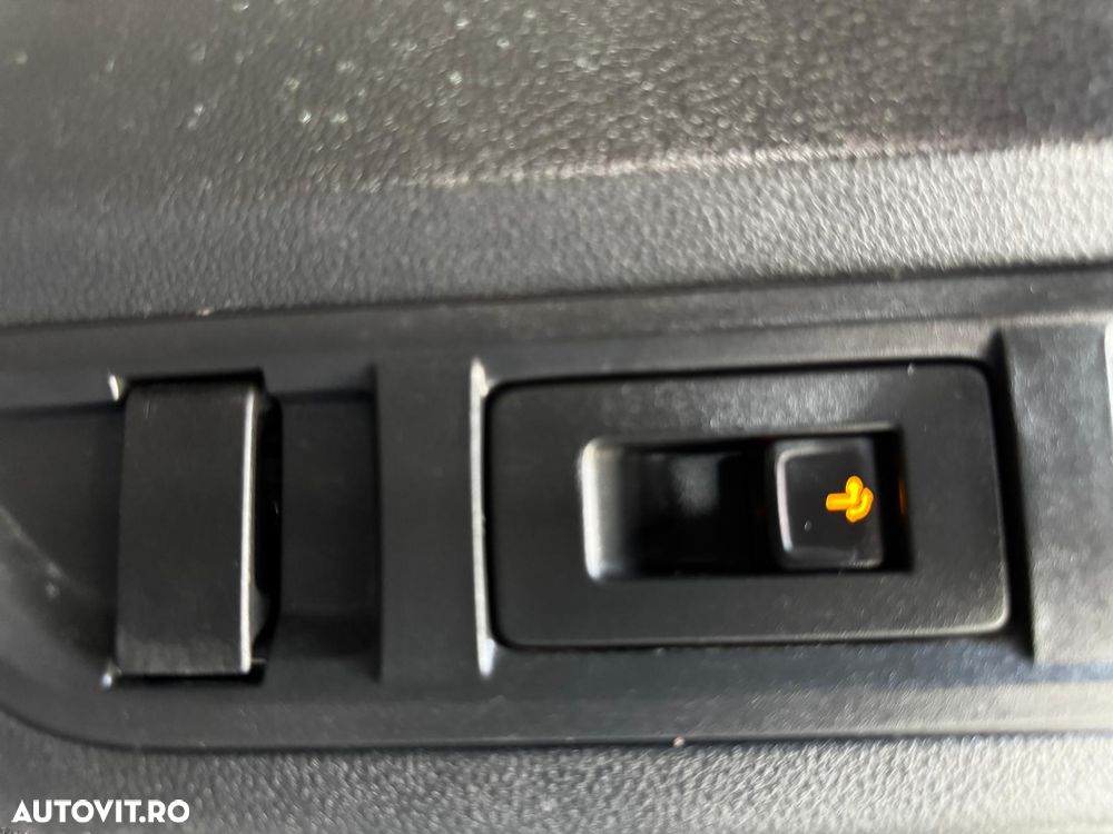 Skoda Octavia 2.0 TDI Ambition - 36