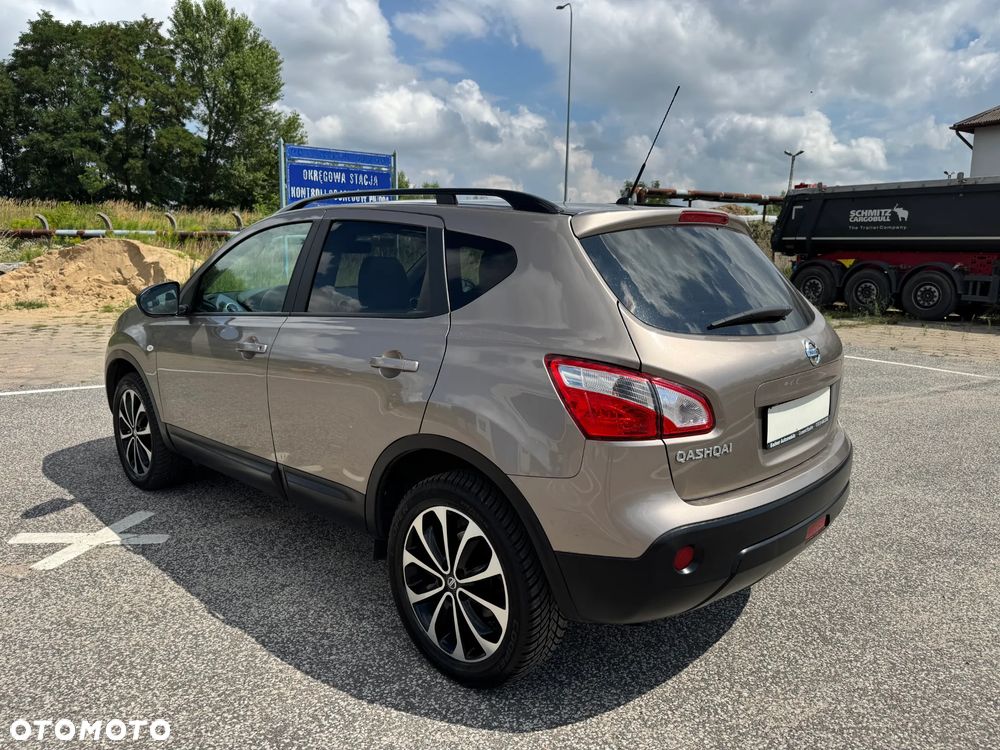 Nissan Qashqai 2.0 360 - 37