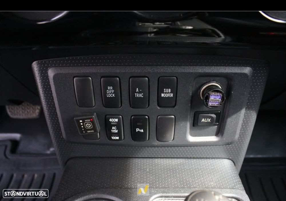 Toyota Land Cruiser - 22