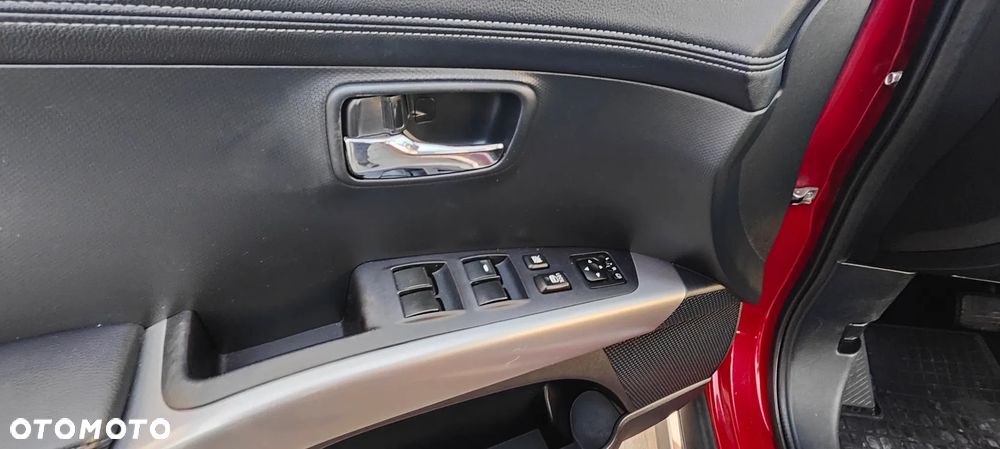 Mitsubishi Outlander 2.4 4WD CVT Intense - 26