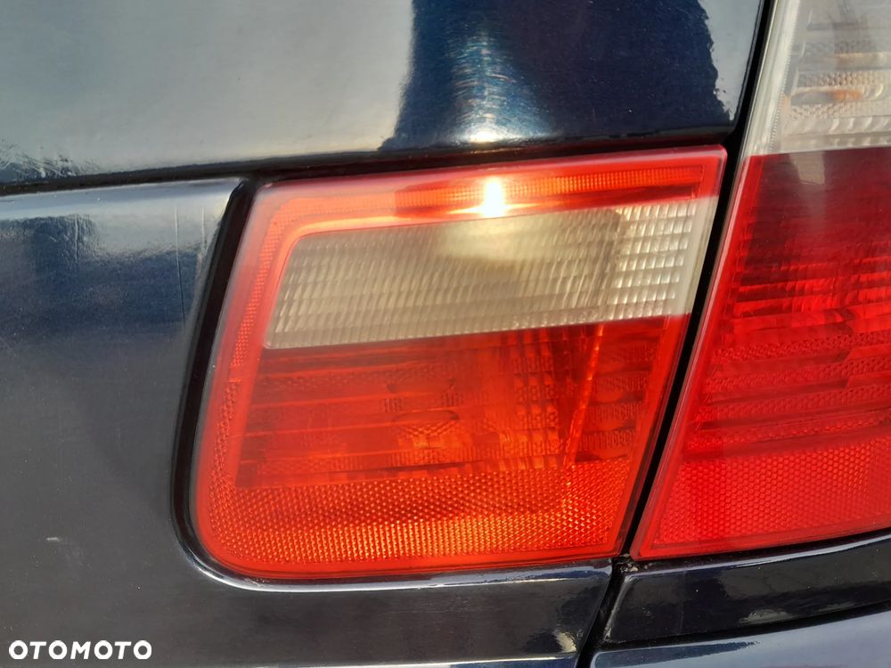 BMW E46 KOMBI LIFT LAMPA TYLNA PRAWA W KLAPE - 2