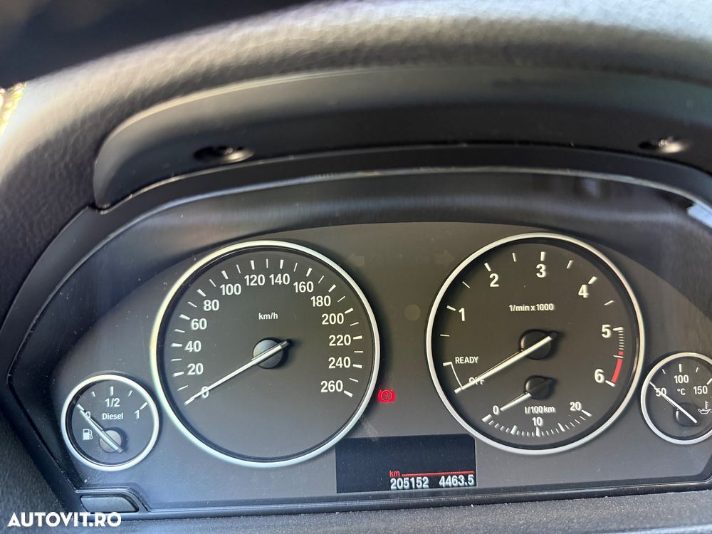 BMW Seria 3 320d Luxury Line - 27