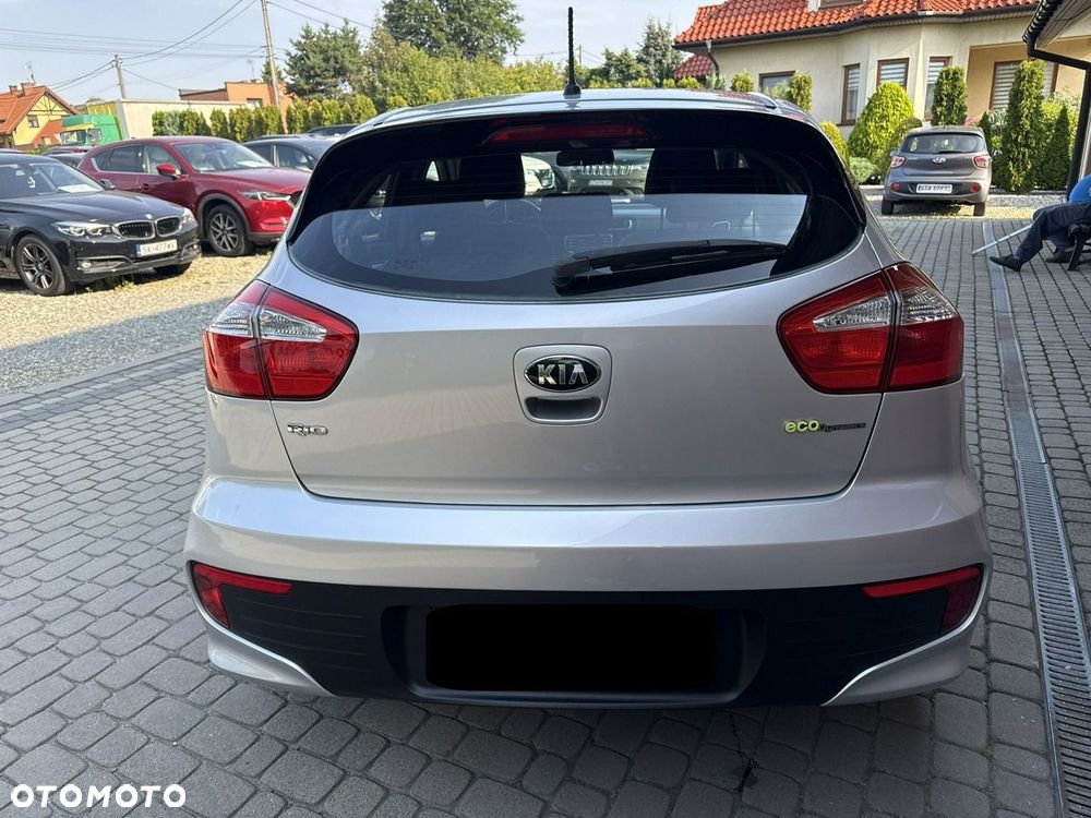 Kia Rio 1.2 M - 8