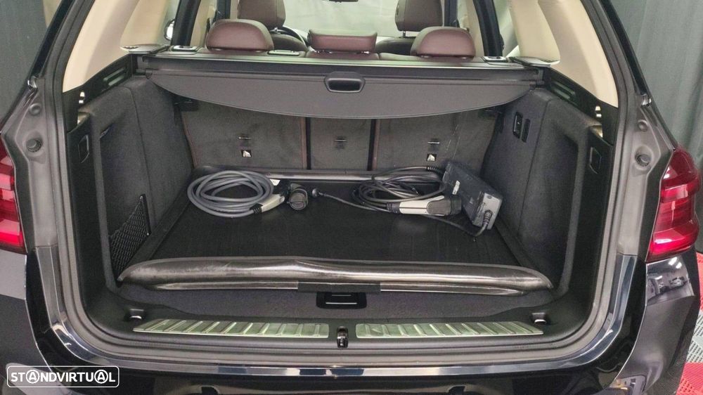 BMW iX3 Inspiring - 16
