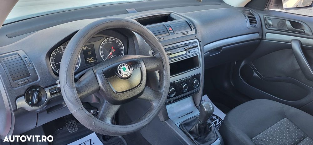 Skoda Octavia 1.6 TDI DPF Active - 8