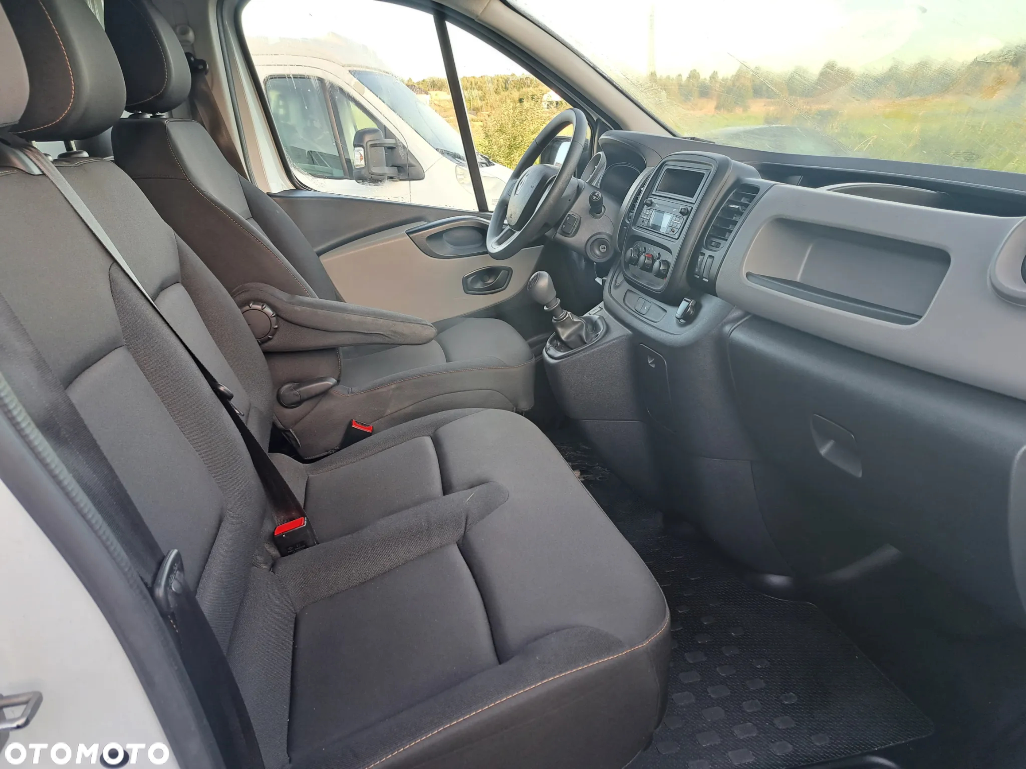 Renault Trafic - 13