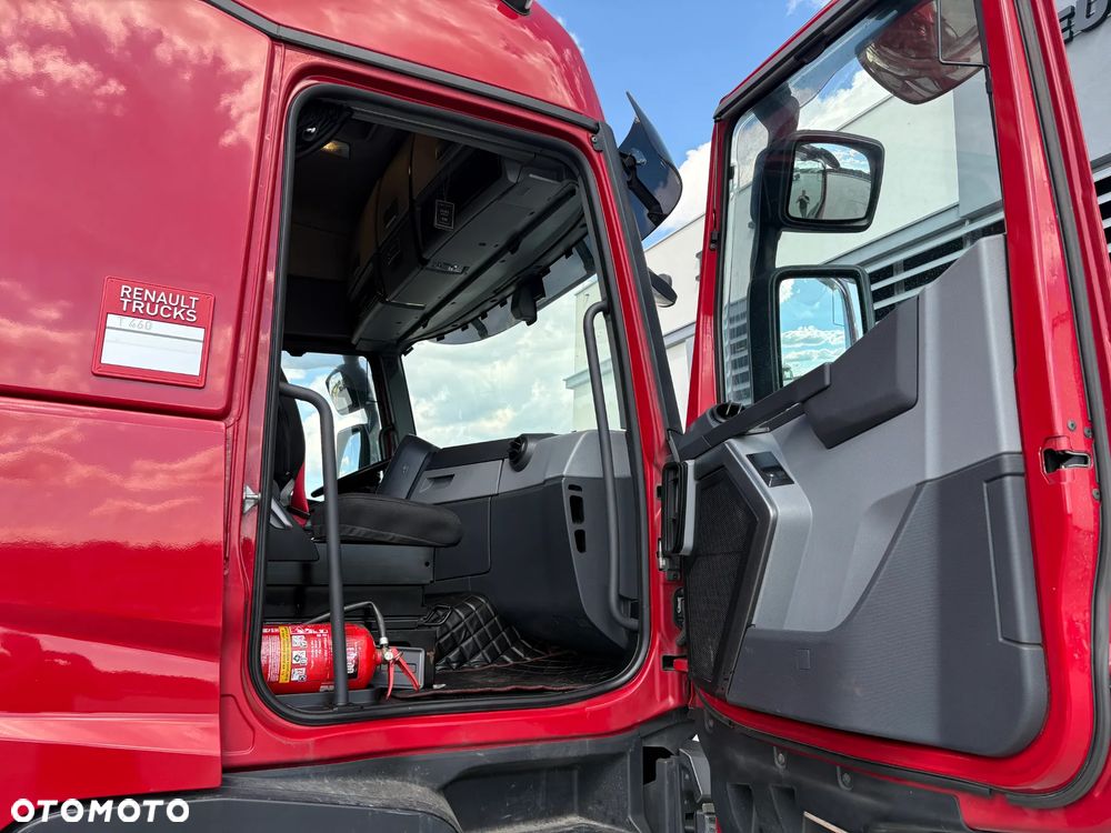 Renault T460 Sleeper Cab - 16