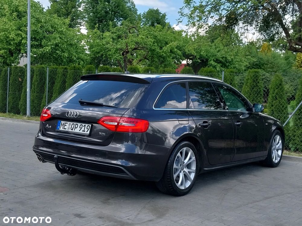 Audi A4 Avant 2.0 TDI DPF S line Sportpaket - 4
