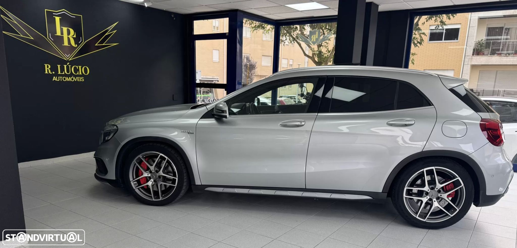 Mercedes-Benz GLA 45 AMG 4-Matic - 25