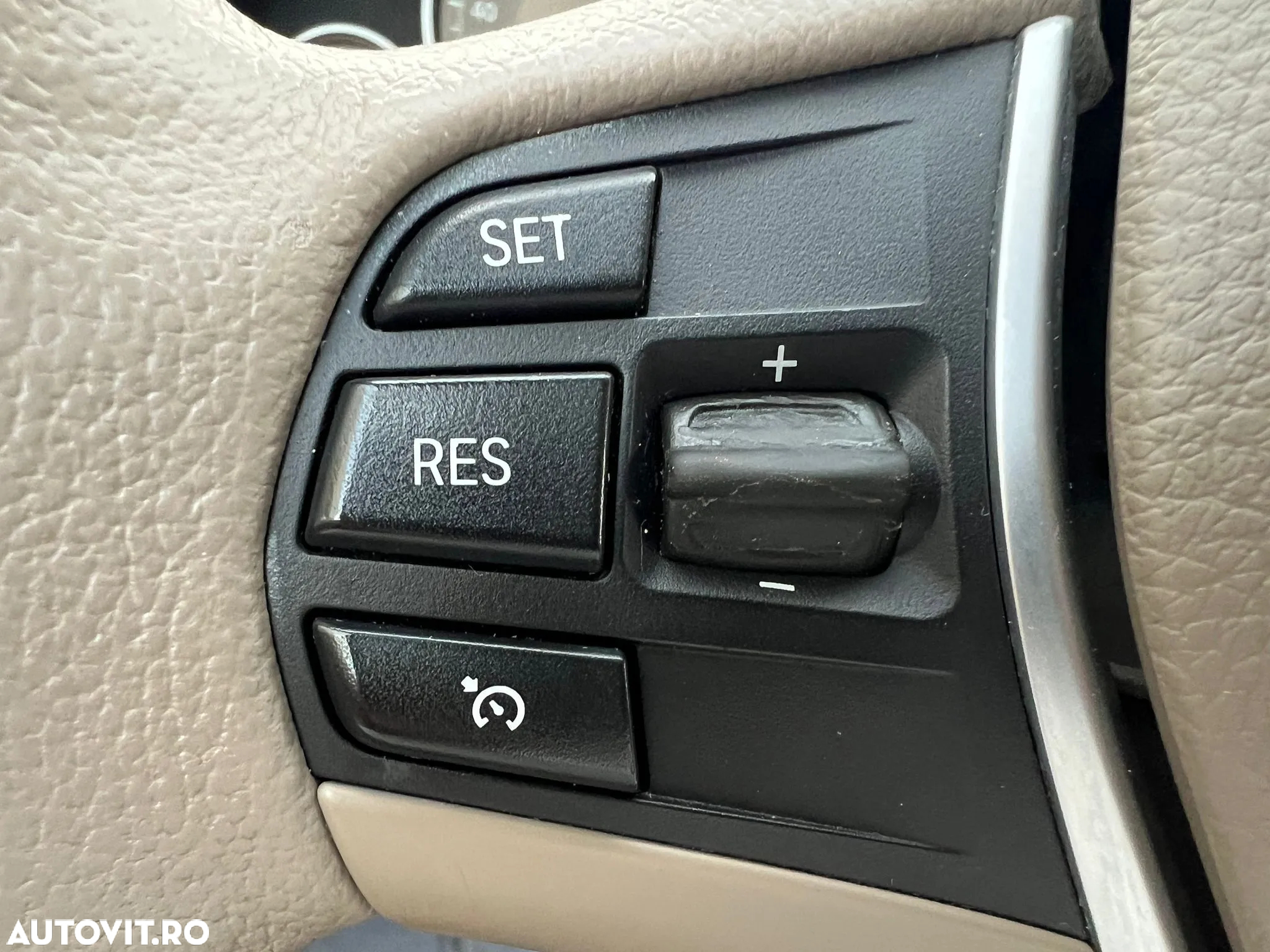 BMW Seria 3 320d DPF Touring Aut. - 14