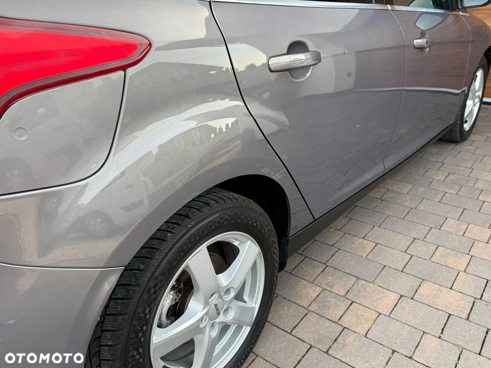 Ford Focus - 25
