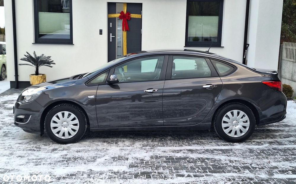 Opel Astra 1.6 Active EU6 - 2