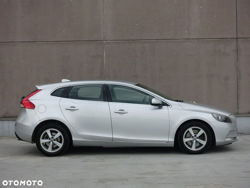 Volvo V40 D3 Geartronic Momentum - 3
