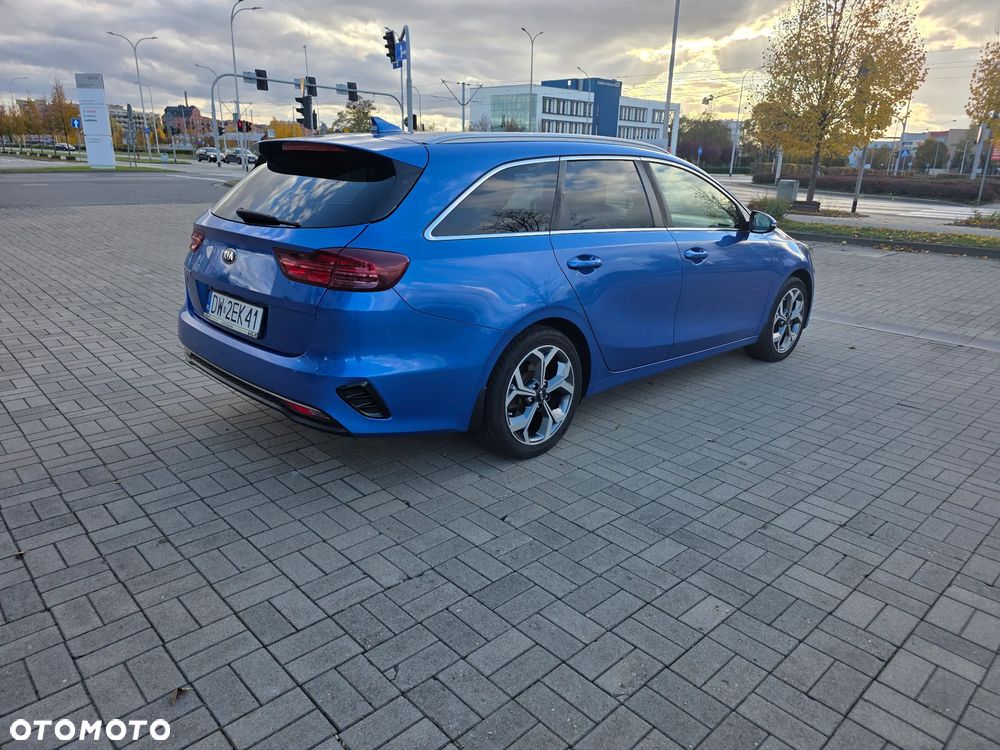 Kia Ceed 1.4 T-GDI L Business Line DCT - 11