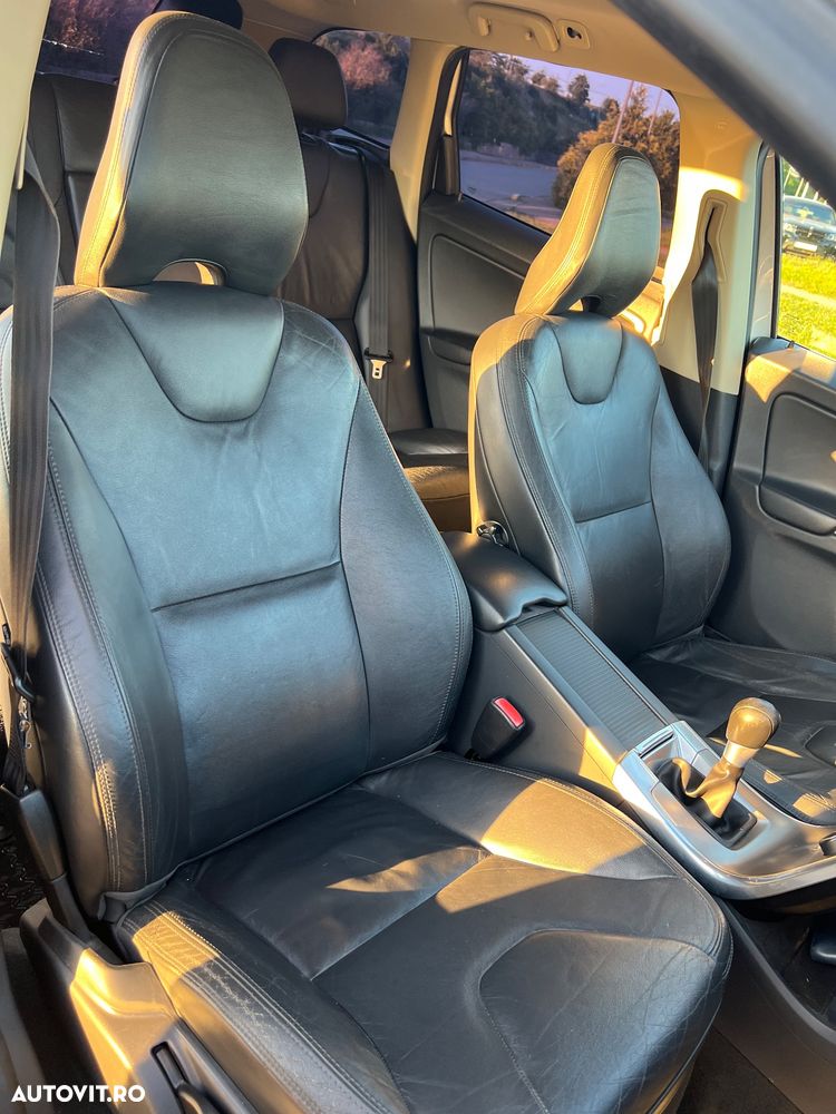 Volvo XC 60 D4 AWD Start-Stop Momentum - 10