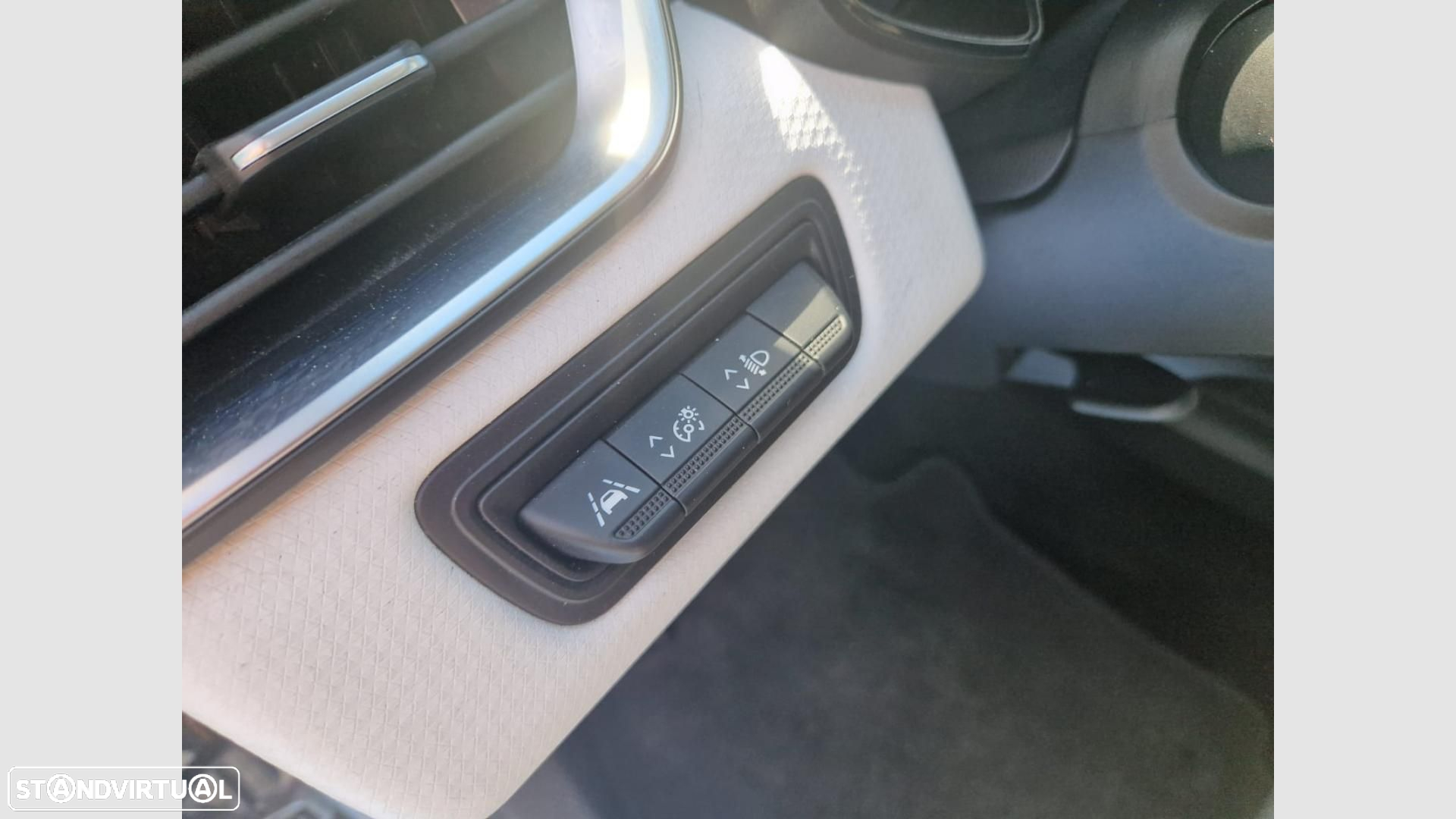 Renault Clio 1.0 TCe Limited Bi-Fuel - 10