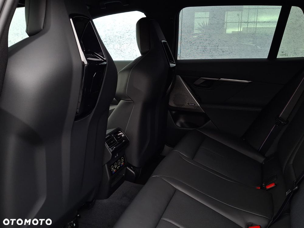 BMW Seria 5 540d xDrive mHEV M Sport - 32