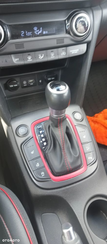 Hyundai Kona 1.6 T-GDI Premium 4WD DCT - 10