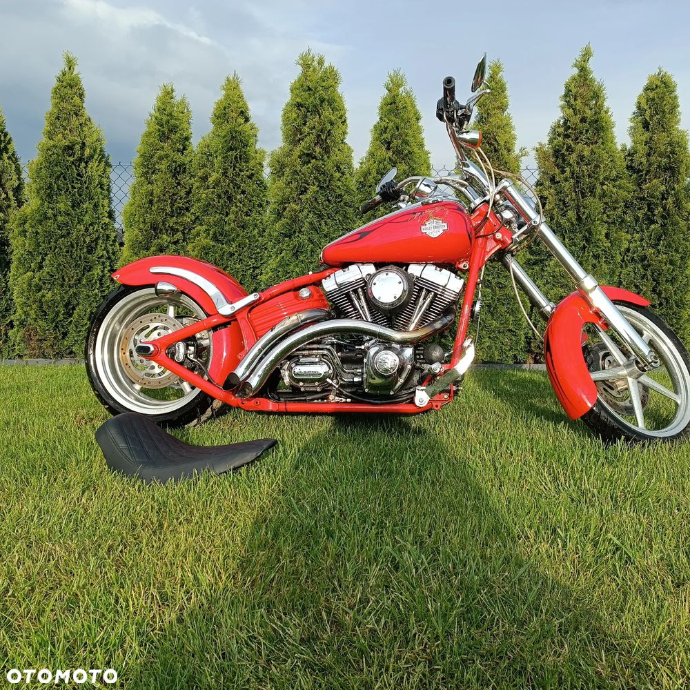 Harley-Davidson Softail Breakout - 12