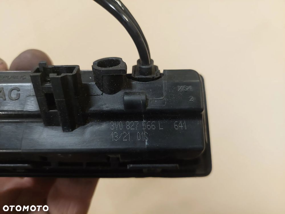 Audi A4 B9 LIFT KAMERA COFANIA MIKROSTYK 3v0827566L - 5