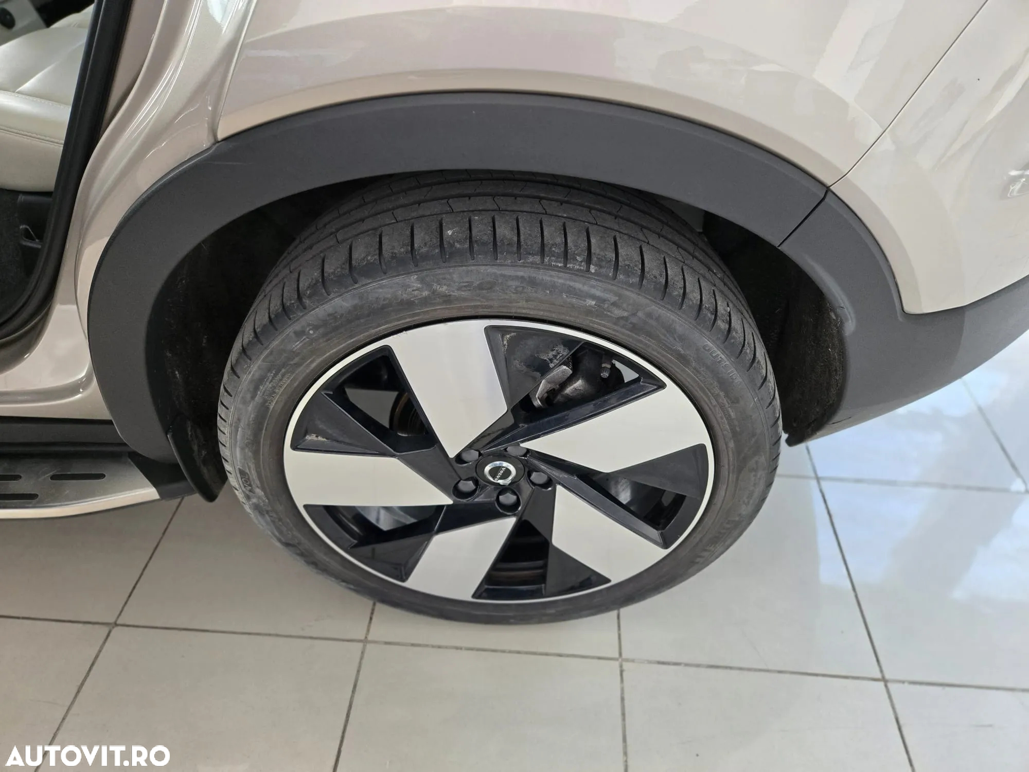 Volvo XC 40 - 6