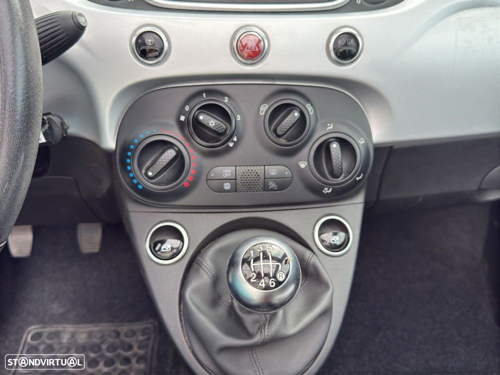 Fiat 500C 1.0 Hybrid Connect - 10
