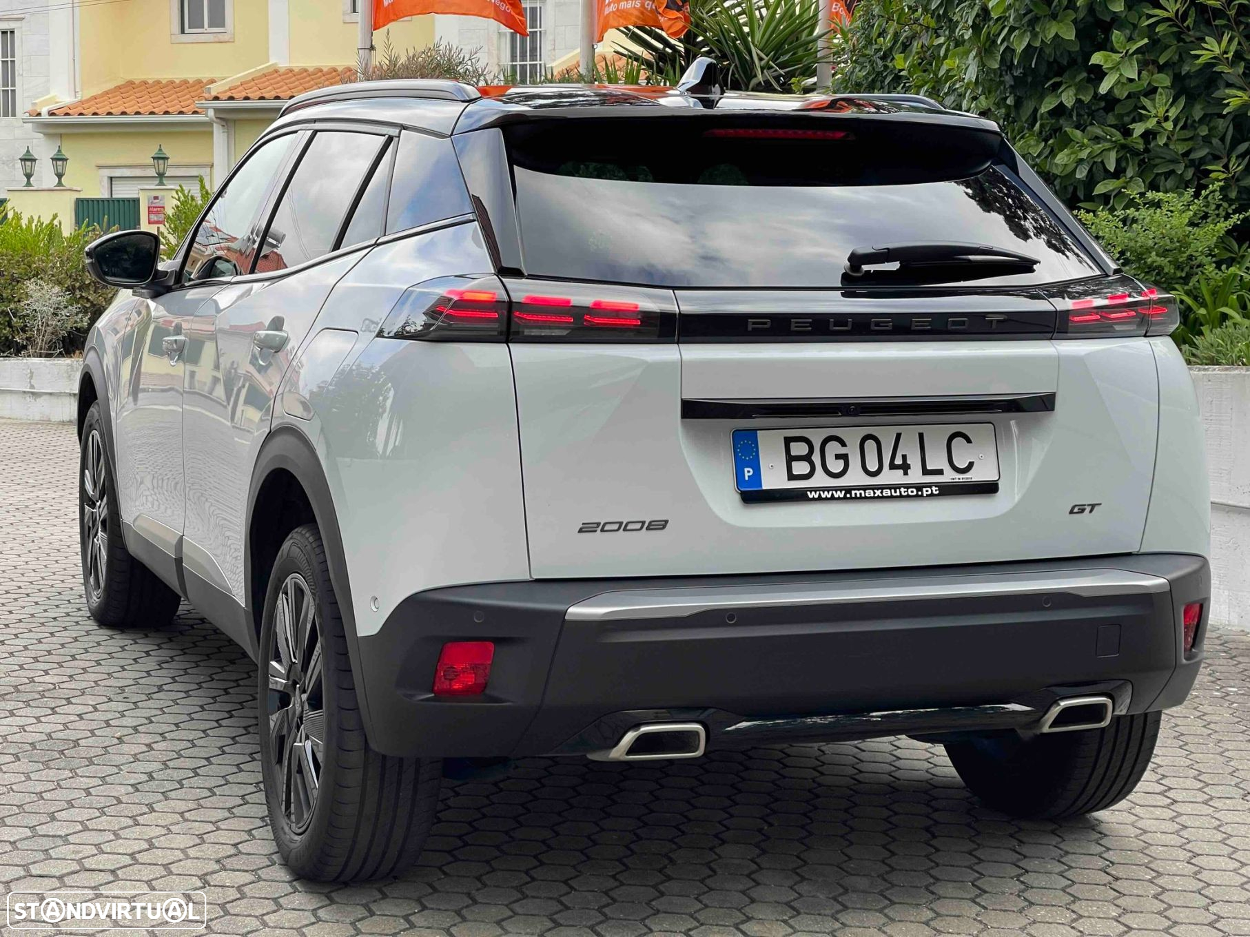 Peugeot 2008 1.2 PureTech GT EAT8 - 5