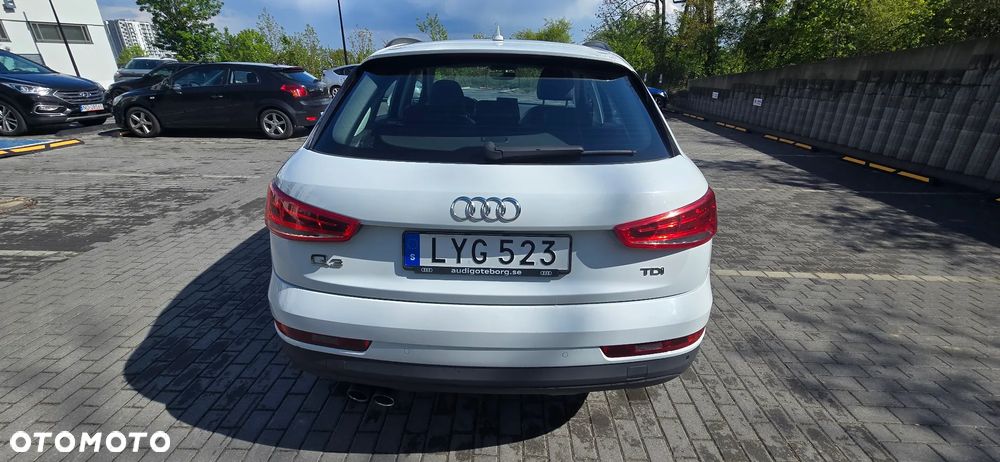 Audi Q3 2.0 TDI sport - 9