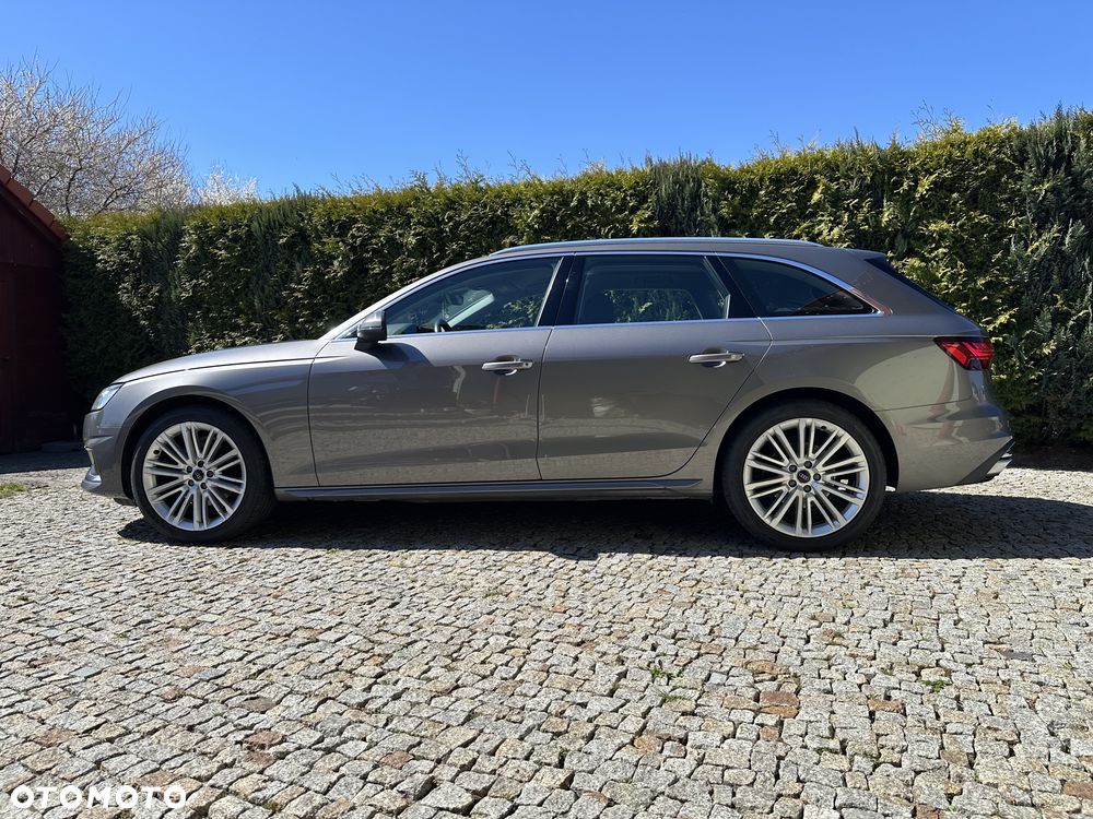 Audi A4 Avant 40 TFSI S tronic - 5