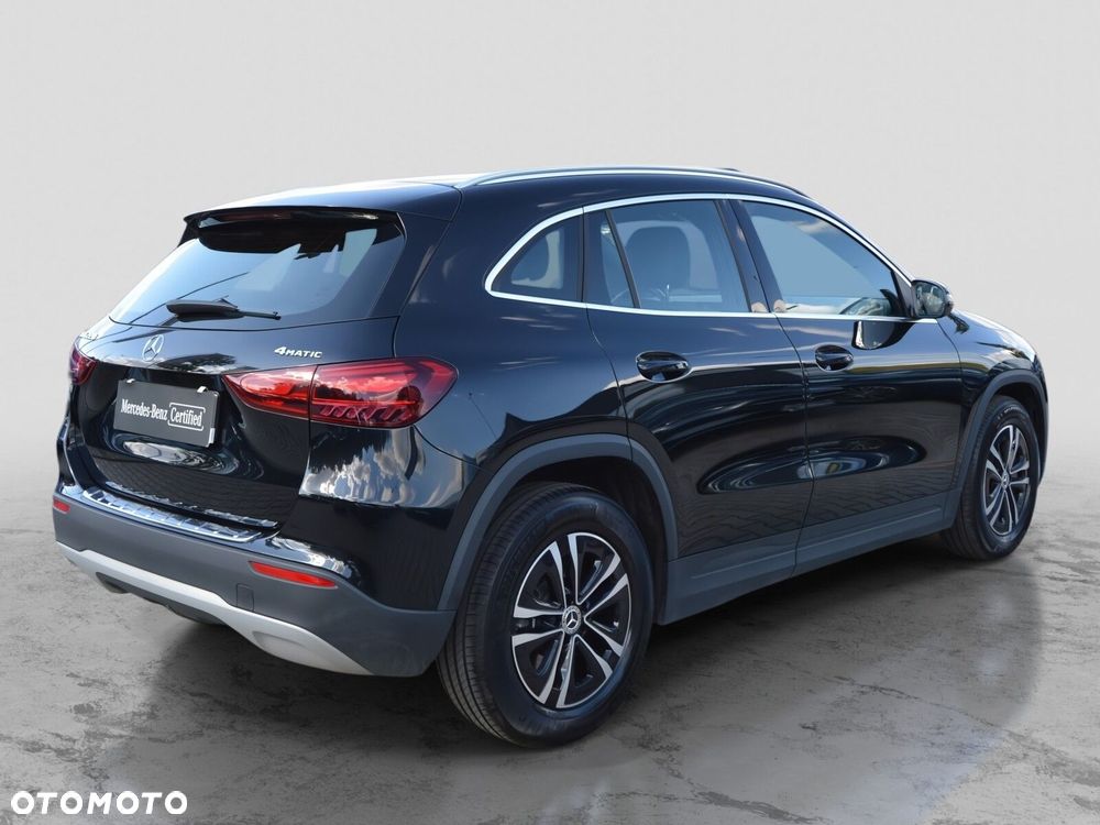 Mercedes-Benz GLA - 7